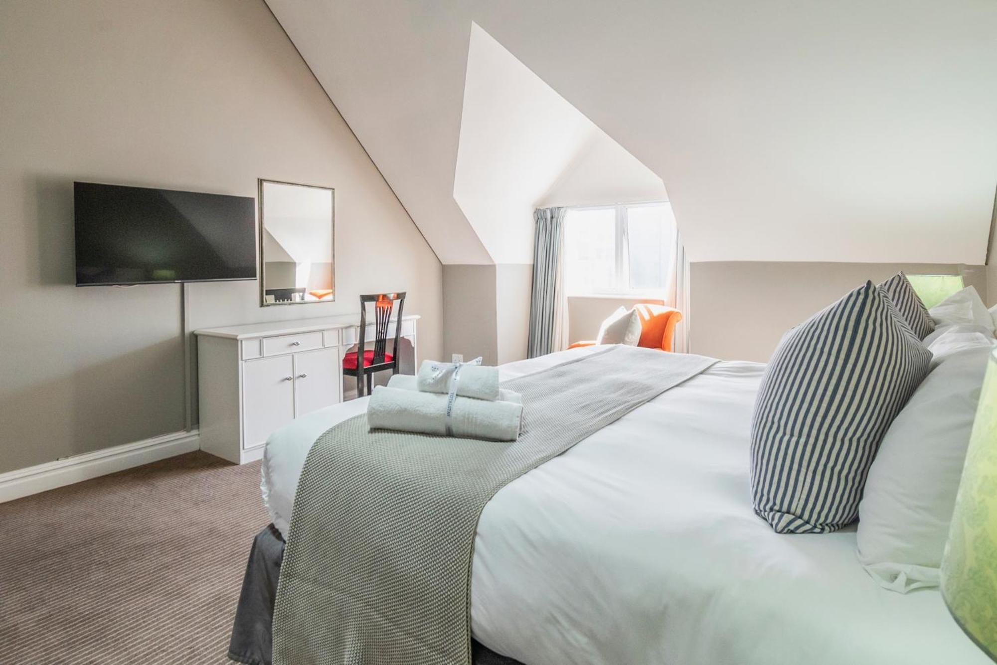 The Bantry Aparthotel By Totalstay Cape Town Bagian luar foto