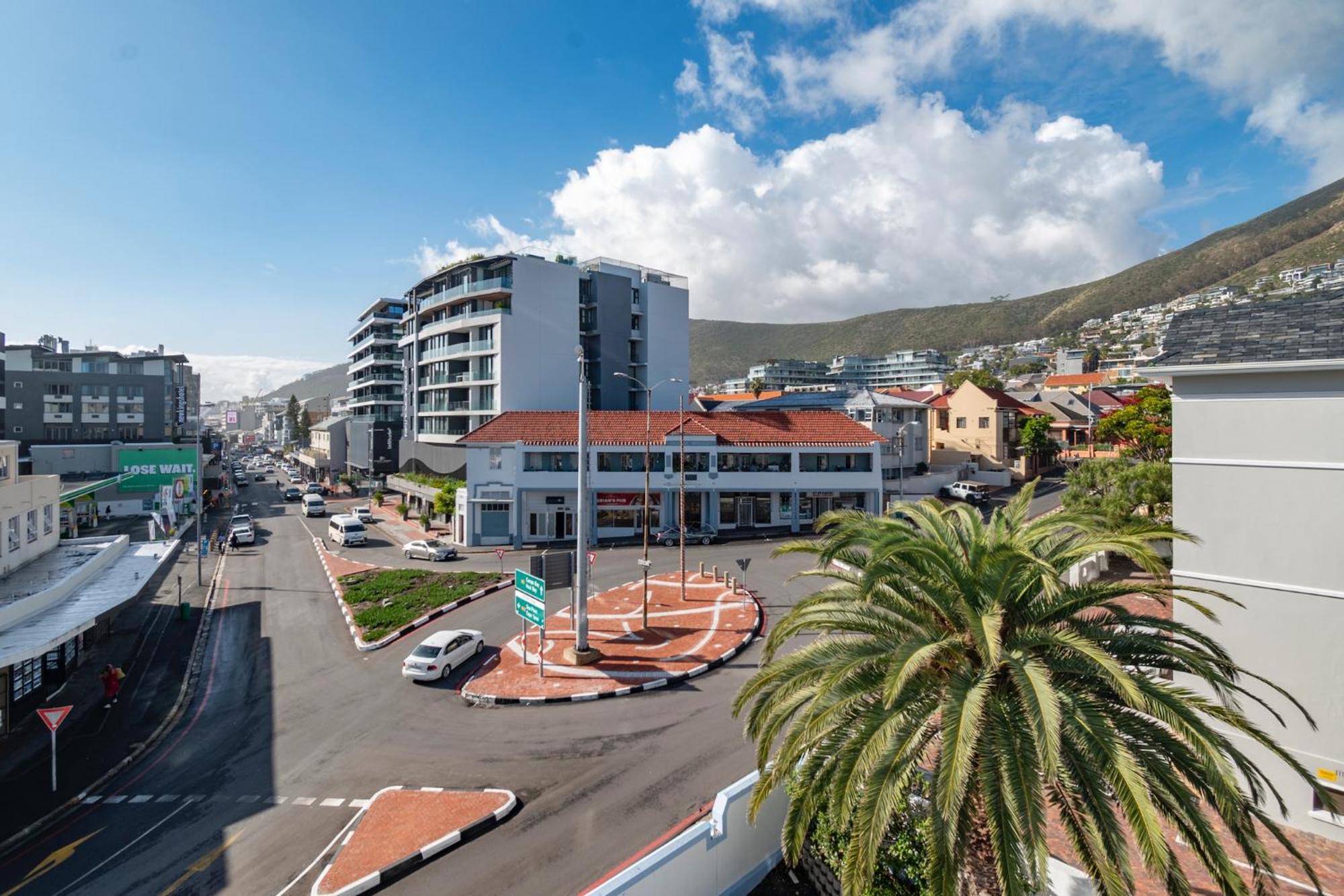 The Bantry Aparthotel By Totalstay Cape Town Bagian luar foto